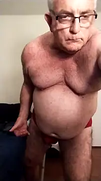 Snapshot of Shoreguy69 chatting on January 7, 2026, 9:36 am Shoreguy69 online show from January 7, 2026, 9:36 am