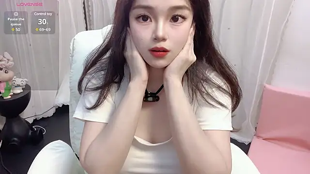 YIZHI Koala online show from March 1, 2025, 2:02 pm