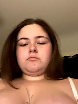 Amytightwethole4you online show from November 9, 2025, 8:57 pm