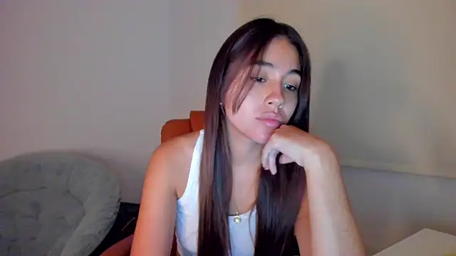 Snapshot of AriaMontgomery chatting on February 3, 2025, 10:14 am AriaMontgomery online show from February 3, 2025, 10:14 am