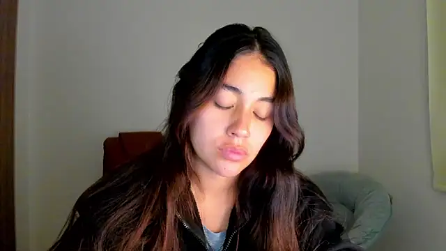 Snapshot of AriaMontgomery chatting on March 19, 2025, 7:40 am AriaMontgomery online show from March 19, 2025, 7:40 am