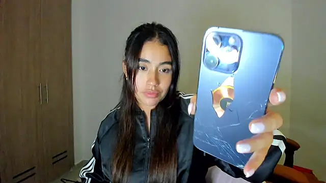 Snapshot of AriaMontgomery chatting on February 28, 2025, 6:21 am AriaMontgomery online show from February 28, 2025, 6:21 am