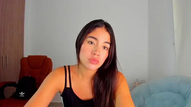 Snapshot of AriaMontgomery chatting on March 11, 2025, 5:35 am AriaMontgomery online show from March 11, 2025, 5:35 am