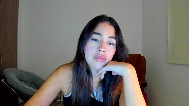 Snapshot of AriaMontgomery chatting on March 6, 2025, 6:08 am AriaMontgomery online show from March 6, 2025, 6:08 am