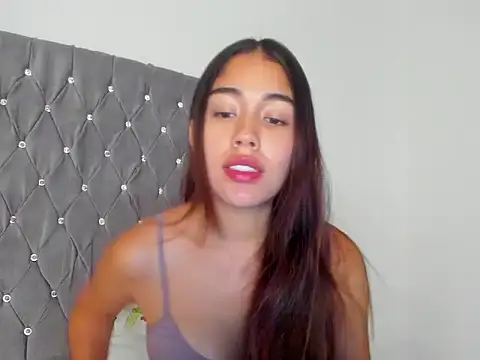 Snapshot of AriaMontgomery chatting on September 12, 2025, 4:12 am AriaMontgomery online show from September 12, 2025, 4:12 am