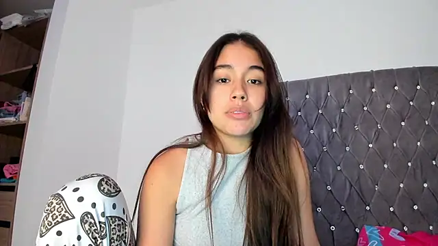 Snapshot of AriaMontgomery chatting on January 24, 2025, 10:08 pm AriaMontgomery online show from January 24, 2025, 10:08 pm