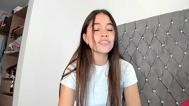 Snapshot of AriaMontgomery chatting on January 14, 2025, 4:29 pm AriaMontgomery online show from January 14, 2025, 4:29 pm