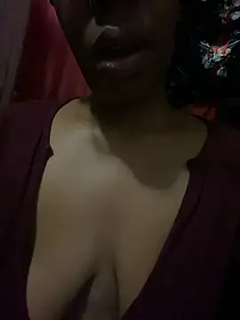 Snapshot of MsSapPhire500 chatting on May 3, 2026, 6:51 am MsSapPhire500 online show from May 3, 2026, 6:51 am