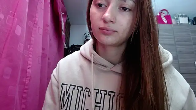 holy juli online show from March 3, 2026, 3:35 am