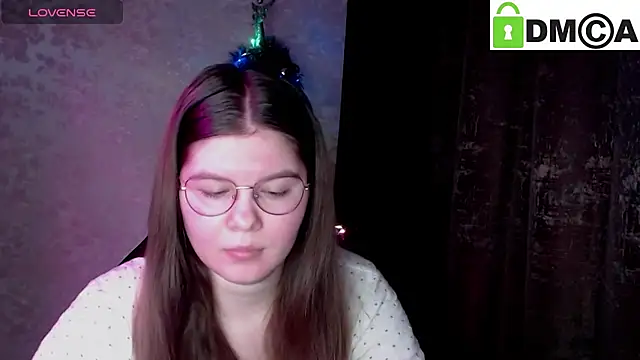 Snapshot of holy_michela chatting on December 15, 2025, 5:13 am holy michela online show from December 15, 2025, 5:13 am