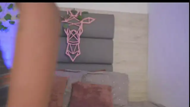 Snapshot of Lily_Miiller chatting on November 13, 2025, 7:51 pm Lily Miiller online show from November 13, 2025, 7:51 pm