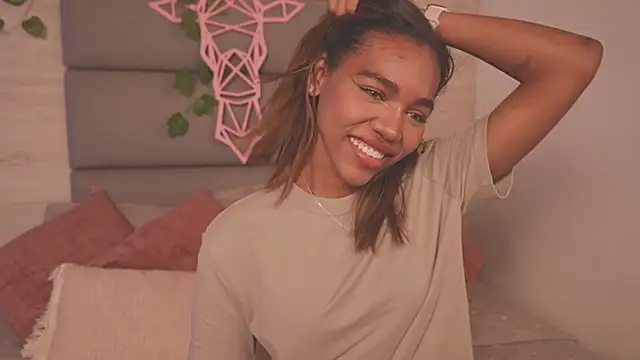 Snapshot of Lily_Miiller chatting on November 26, 2025, 8:42 pm Lily Miiller online show from November 26, 2025, 8:42 pm