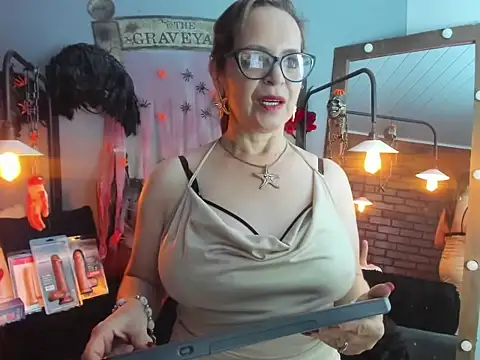 Samantha mature56 online show from October 22, 2025, 9:09 am