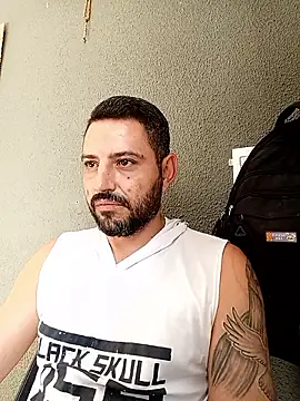 P4uzud4O online show from April 1, 2026, 7:11 pm