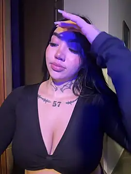 Nickiiiii online show from February 28, 2026, 8:25 am