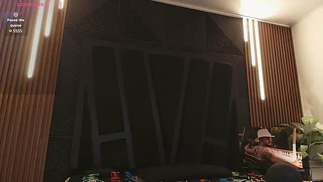 JeanColleman online show from March 27, 2026, 11:16 pm