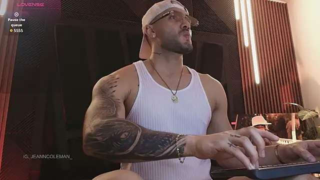 JeanColleman online show from February 17, 2026, 11:24 pm