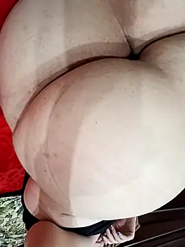 May Ar online show from November 30, 2025, 2:45 am