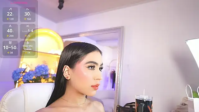 Snapshot of elasummer chatting on December 15, 2025, 12:22 pm elasummer online show from December 15, 2025, 12:22 pm