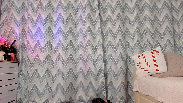 Snapshot of Tate_Angel chatting on January 29, 2025, 9:17 pm Tate Angel online show from January 29, 2025, 9:17 pm