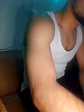 Snapshot of Amir334_ chatting on September 24, 2025, 10:27 pm Amir334 online show from September 24, 2025, 10:27 pm