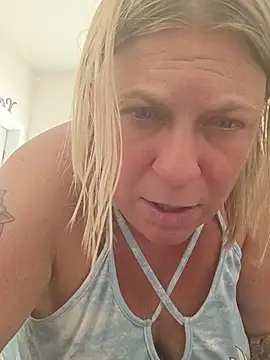 Snapshot of Playmate86 chatting on June 29, 2026, 10:53 pm Playmate86 online show from June 29, 2026, 10:53 pm