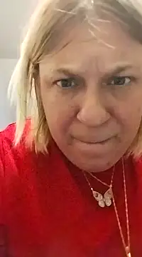 Snapshot of Playmate86 chatting on February 6, 2025, 8:39 am Playmate86 online show from February 6, 2025, 8:39 am