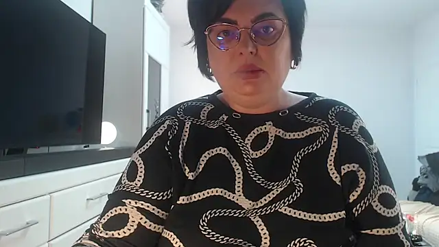 Amandamuller1982 online show from April 19, 2026, 4:02 am