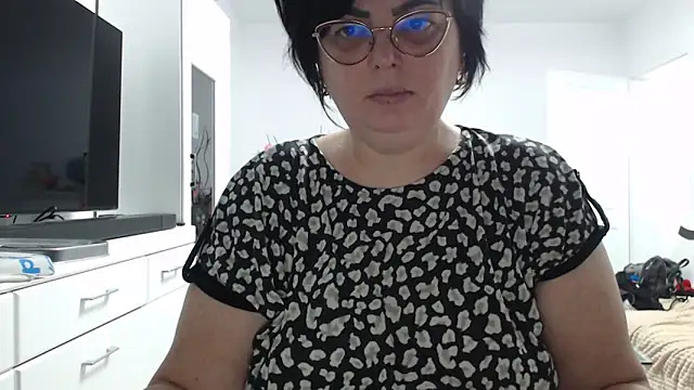 Amandamuller1982 online show from February 3, 2026, 3:59 am