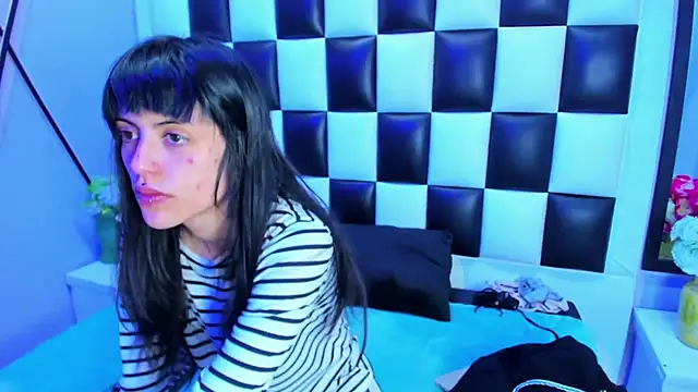 Morgana Smit online show from December 3, 2025, 1:43 pm