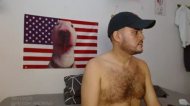Snapshot of fetish_padrino chatting on November 17, 2025, 3:32 am fetish padrino online show from November 17, 2025, 3:32 am