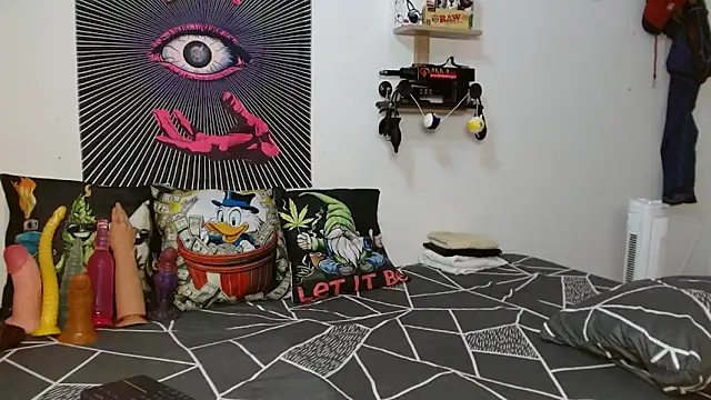 Snapshot of fetish_padrino chatting on September 22, 2025, 11:00 pm fetish padrino online show from September 22, 2025, 11:00 pm