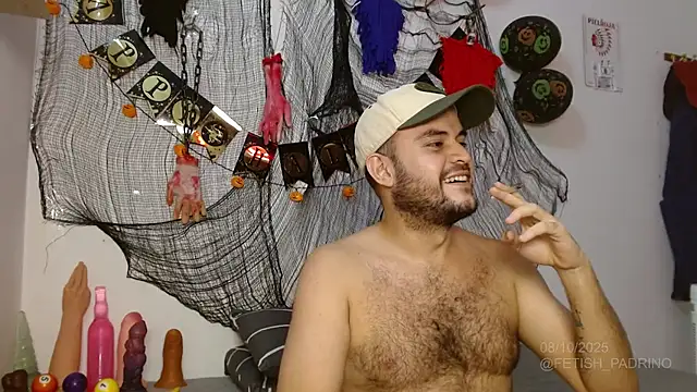 Snapshot of fetish_padrino chatting on October 9, 2025, 2:45 am fetish padrino online show from October 9, 2025, 2:45 am