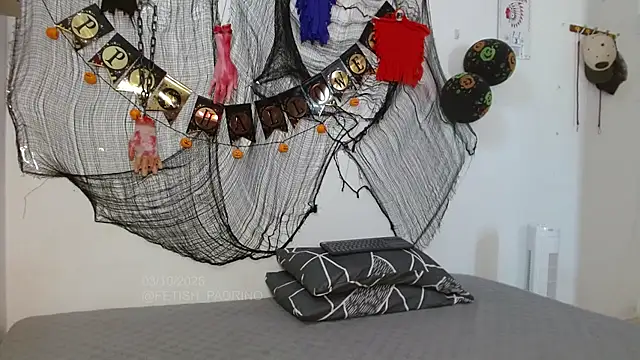 Snapshot of fetish_padrino chatting on October 3, 2025, 2:07 pm fetish padrino online show from October 3, 2025, 2:07 pm