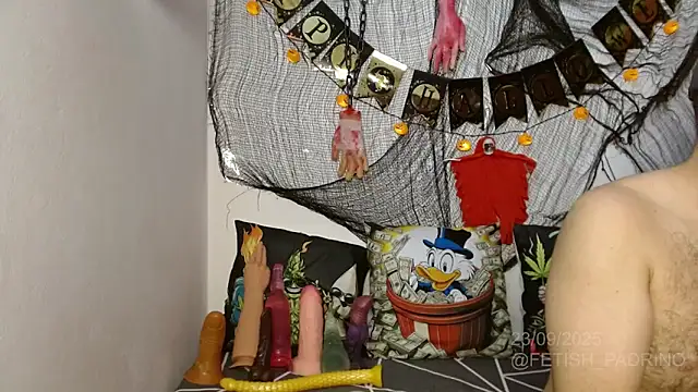 Snapshot of fetish_padrino chatting on September 24, 2025, 5:25 am fetish padrino online show from September 24, 2025, 5:25 am