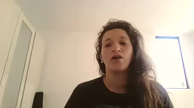 Snapshot of hanamy_joha chatting on January 22, 2025, 9:43 pm hanamy joha online show from January 22, 2025, 9:43 pm