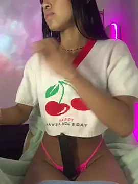 Snapshot of bonnie_18x chatting on March 21, 2025, 9:56 am bonnie 18x online show from March 21, 2025, 9:56 am