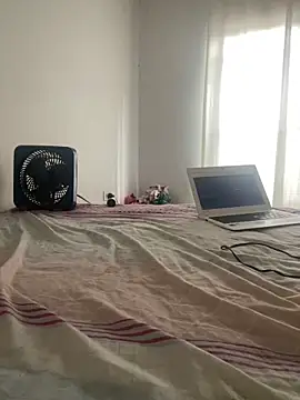 Snapshot of steisy325 chatting on February 18, 2025, 8:03 pm steisy325 online show from February 18, 2025, 8:03 pm