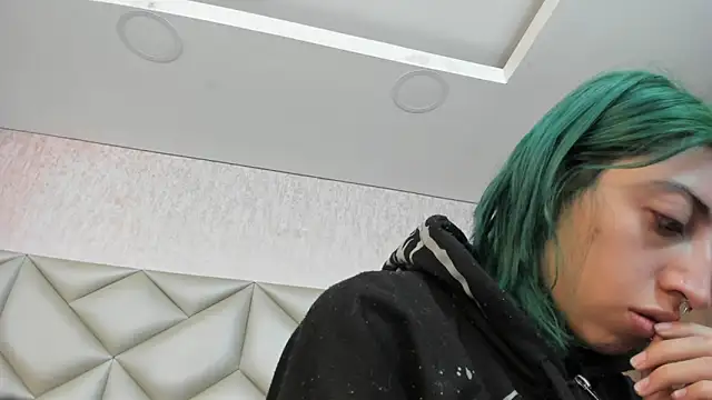 Im gaia online show from November 22, 2025, 12:15 pm