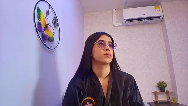 Snapshot of Amy_wats0n chatting on November 25, 2025, 7:03 pm Amy wats0n online show from November 25, 2025, 7:03 pm