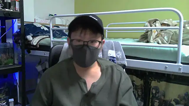 Owl1216 online show from March 4, 2025, 12:22 pm