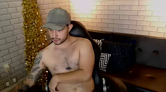 adel hard  online show from December 9, 2024, 7:07 pm