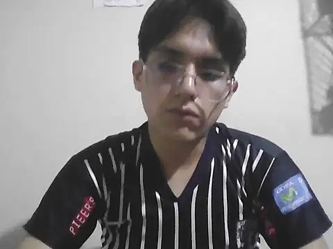 Snapshot of HardDick2 chatting on July 18, 2026, 5:38 am HardDick2 online show from July 18, 2026, 5:38 am