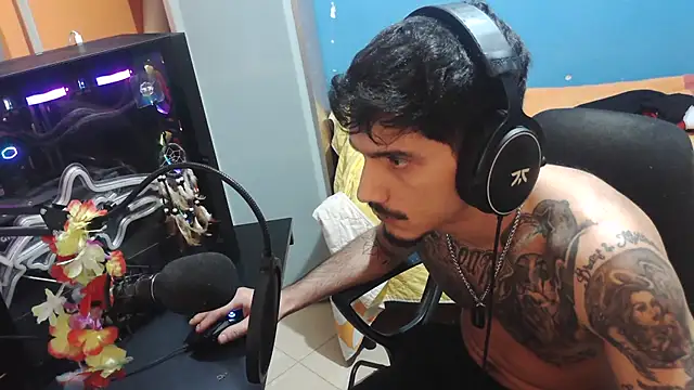 Badboyi1997 online show from October 23, 2025, 2:10 am