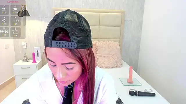 ValeryPettry 1 online show from January 28, 2025, 1:27 pm