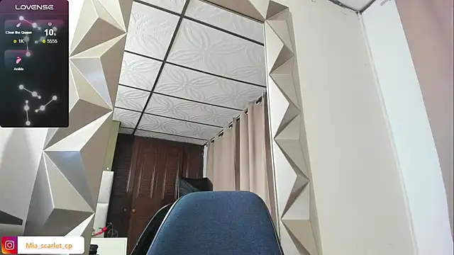 Mia scarlet69 online show from February 24, 2026, 12:17 pm