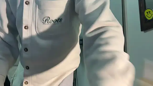 Snapshot of Dylansd chatting on December 25, 2024, 1:31 am Dylansd online show from December 25, 2024, 1:31 am