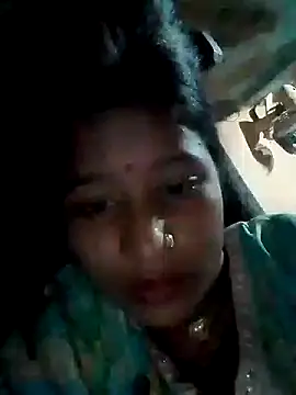 Snapshot of riya_houswife chatting on November 15, 2025, 10:52 am riya houswife online show from November 15, 2025, 10:52 am