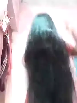 Snapshot of riya_houswife chatting on December 26, 2024, 8:18 am riya houswife online show from December 26, 2024, 8:18 am