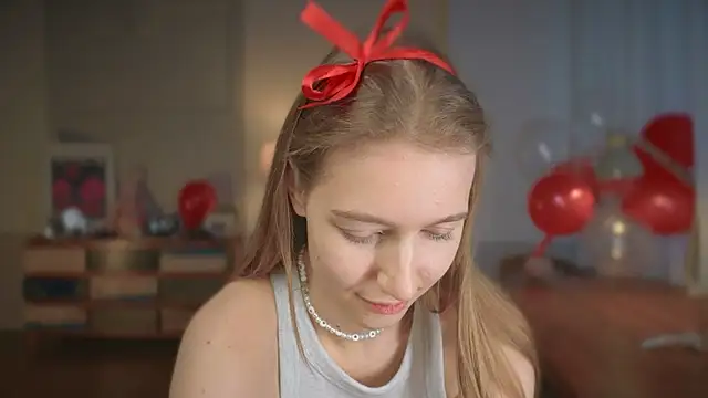 solar bella online show from February 15, 2025, 3:39 pm